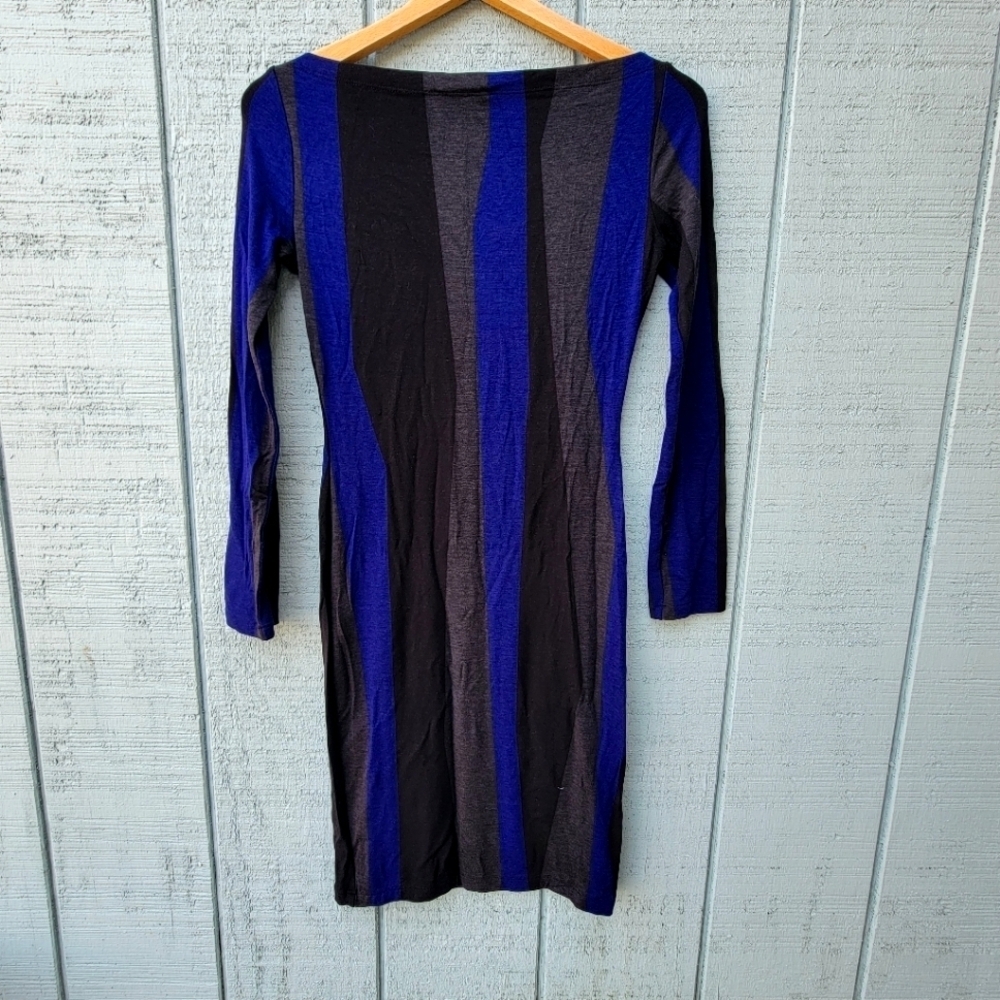 Isabel De Pedro Striped Wave Bodycon Jersey Knit Mini Dress size 6 Blue Black